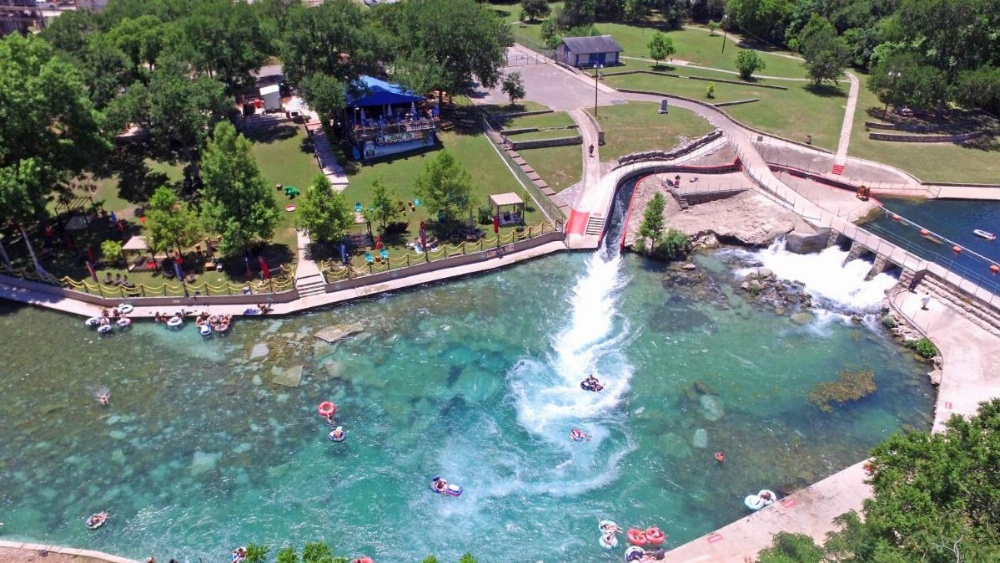 Water'S Edge Retreat Home